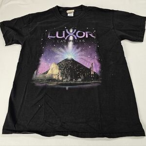 Vintage 90's Luxor Las Vegas Pyramid Creations Tshirt Unisex Size M